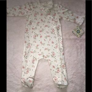 Baby girl onesie size 6m